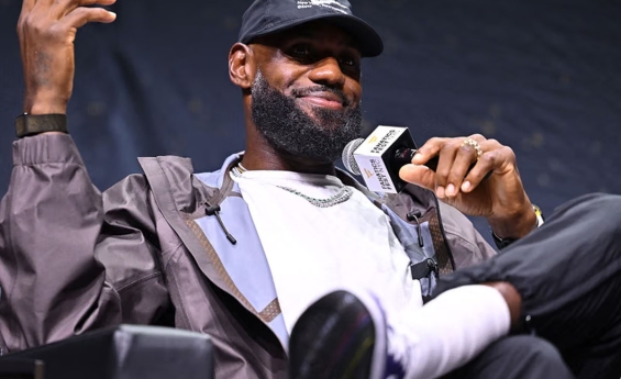 LEBRON JAMES JOINS PHILADELPHIA 76SERS FOR HISTORIC 24 TH SEASON