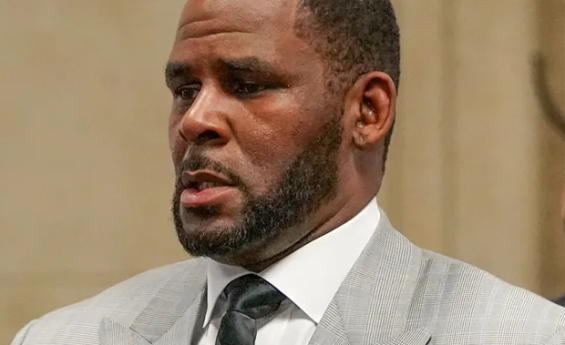 R KELLY OFFICIALLY ASKS PRESIDENT TRUMP  TO END HIS 30-YEAR PRISON SENTENCE