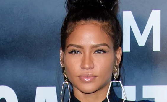 DIDDY'S EX CASSIE LEAVES US PERMANENTLY FOLLOWING LAWSUIT SETTLEMENT 