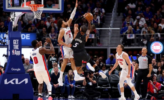 PISTONS KEEP PLAYOFF HOPES ALIVE WITH KEY VICTORY, ROCKETS BEAT LAKERS