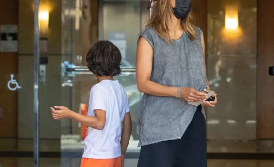 HALLE BERRY DENIES PHYSICALLY HURTING SON MACEO