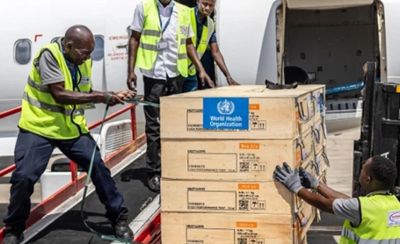 U.S PLANS TO SEND AMERICANS EXPOSED TO EBOLA TO FACILITY IN KENYA   
