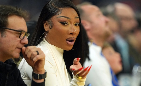 MEGAN THEE STALLION BREAKS DOWN IN TEARS ONSTAGE AFTER KLAY THOMPSON SPLIT, SOURCES SAY