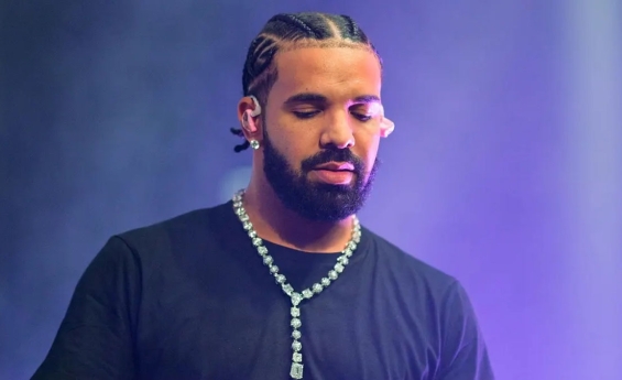 DRAKE SHARES EMOTIONAL  UPDATE ABOUT FATHER’S CANCER BATTLES IN NEW SONG ‘MAKE THEM CRY