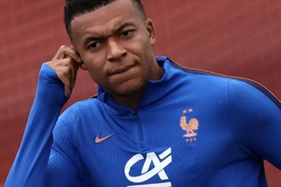 PARAGUAY SENATOR LAUNCHES ANOTHER ATTACK ON FRANCE CAPTAIN KYLIAN MBAPPE