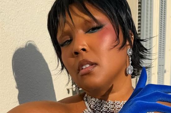 LIZZO RESPONDS TO CRITICISM OVER ALLEGED TAYLOR SWIFT SHADE, SAYS SHE HAS “NEVER TALKED BADLY ABOUT ANY ARTIST”    