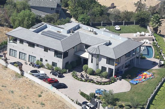 SUSPECT ARRESTED FOLLOWING SHOOTING OUTSIDE CHRIS BROWN'S HOME 